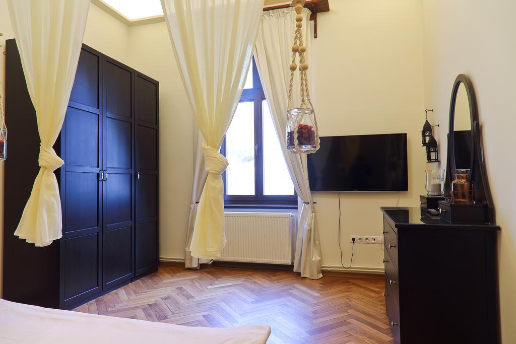 Arina Apartments 2 Брашов Экстерьер фото